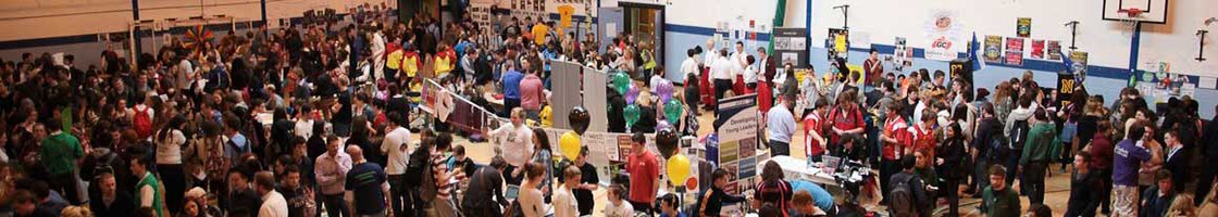 Clubs and Societies - Students Gather for Registration Day - Maynooth University