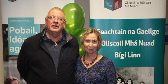 Oifig na Gaeilge - Brian agus Linda Ervine - Maynooth University 