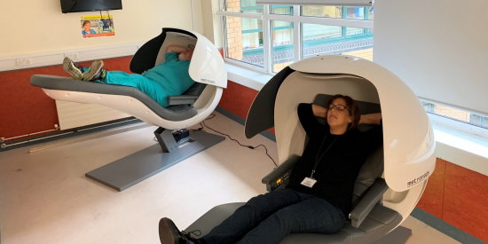 2 front line staff in Tallaght Hospital try out the Nap Pods
